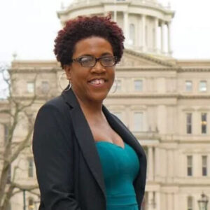 headshot of Lonias Gilmore