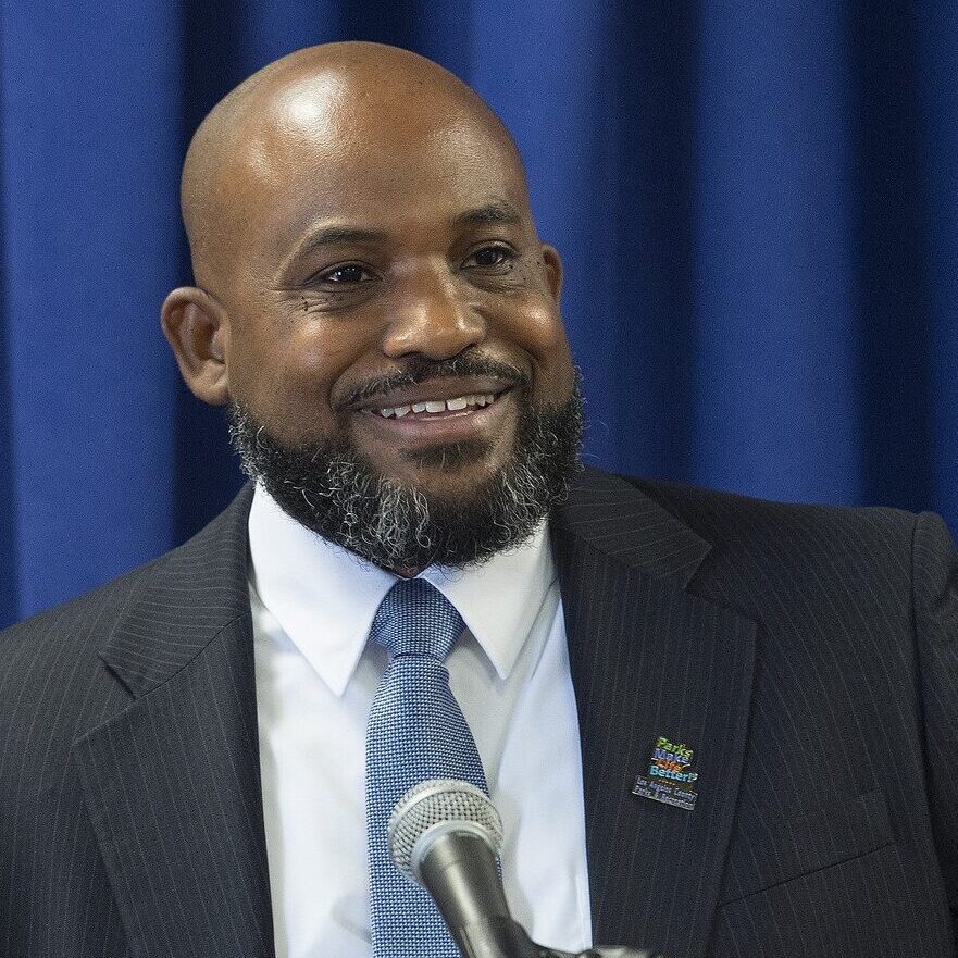 Headshot of Muntu Davis