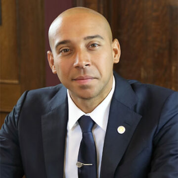 headshot of Alister Martin